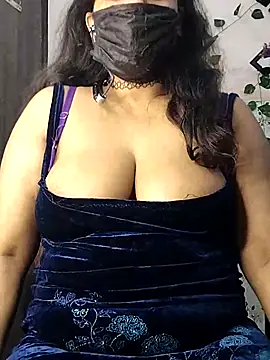 aliyaa9900 online show from October 22, 7:46 pm