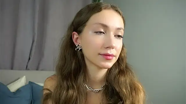 ZeniaBolich online show from September 16, 9:27 pm