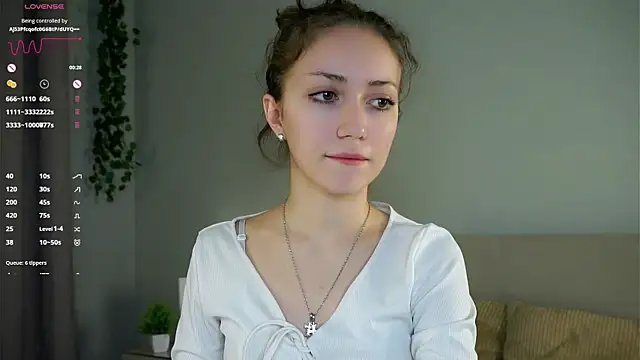 ZeniaBolich online show from November 29, 9:40 pm