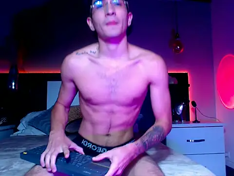 eriikjoness online show from October 16, 6:03 am