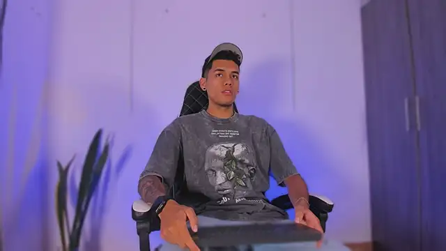 Nickyblazze  online show from November 22, 12:04 pm