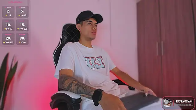 Nickyblazze  online show from November 29, 11:57 am