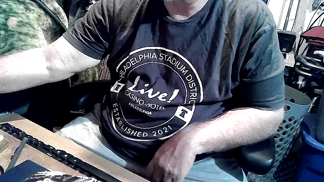 Snapshot of georgew62 chatting on September 27, 11:21 pm georgew62 online show from September 27, 11:21 pm