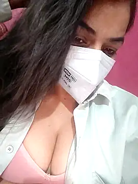 Snapshot of the_saavi chatting on December 4, 6:27 pm the saavi online show from December 4, 6:27 pm