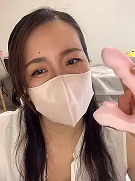 Snapshot of NATSUMI00 chatting on September 28, 5:13 am NATSUMI00 online show from September 28, 5:13 am