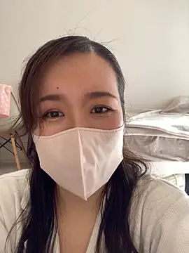 Snapshot of NATSUMI00 chatting on October 1, 5:35 am NATSUMI00 online show from October 1, 5:35 am