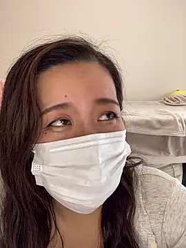 Snapshot of NATSUMI00 chatting on October 2, 5:36 am NATSUMI00 online show from October 2, 5:36 am