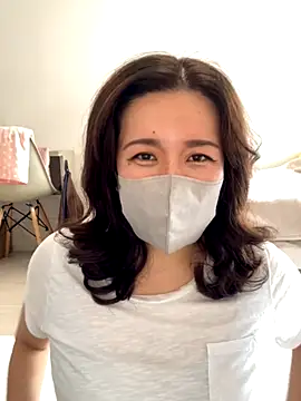 Snapshot of NATSUMI00 chatting on October 6, 6:00 am NATSUMI00 online show from October 6, 6:00 am