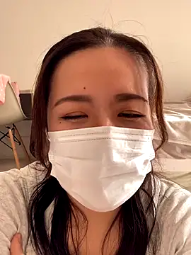 Snapshot of NATSUMI00 chatting on October 17, 5:43 am NATSUMI00 online show from October 17, 5:43 am