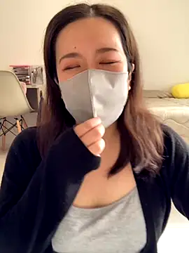 Snapshot of NATSUMI00 chatting on November 4, 5:39 am NATSUMI00 online show from November 4, 5:39 am