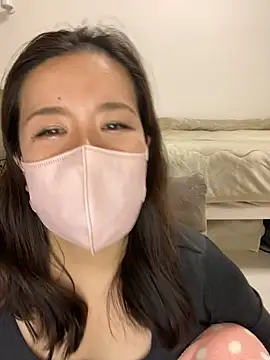 Snapshot of NATSUMI00 chatting on December 3, 3:10 pm NATSUMI00 online show from December 3, 3:10 pm