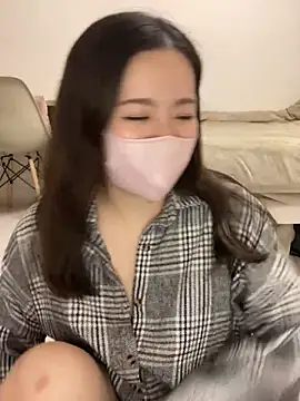 Snapshot of NATSUMI00 chatting on December 18, 3:29 pm NATSUMI00 online show from December 18, 3:29 pm