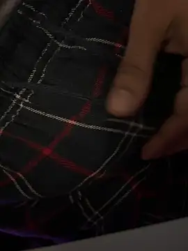 Hiuwee online show from September 13, 12:10 am