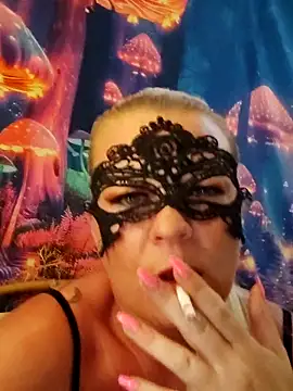 Snapshot of MiriandZacki chatting on September 9, 5:12 pm MiriandZacki online show from September 9, 5:12 pm