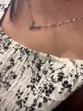 smgirls online show from September 26, 12:20 pm