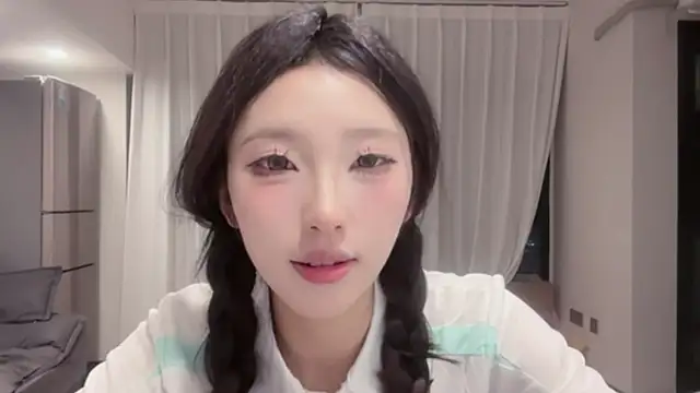 Snapshot of ZhaoZhao-ZM chatting on September 19, 1:23 pm ZhaoZhao-ZM online show from September 19, 1:23 pm