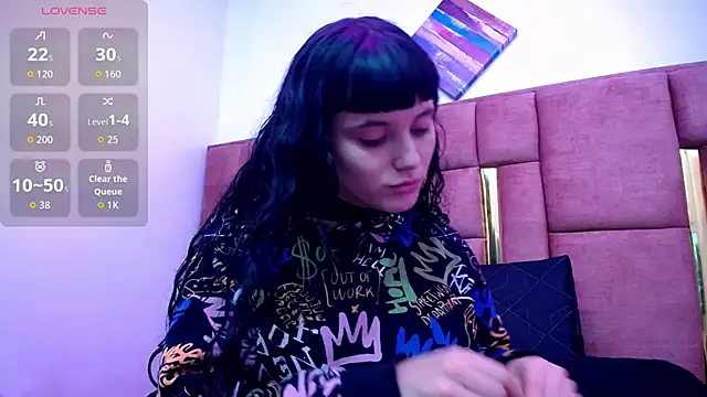 XBODTRIIPX online show from November 11, 4:23 am