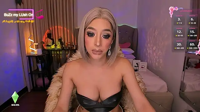 Snapshot of Dream_Goddess chatting on March 20, 10:21 am Dream Goddess online show from March 20, 10:21 am