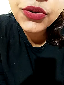 Snapshot of Sexiest_Nataliya chatting on October 15, 6:35 am Sexiest Nataliya online show from October 15, 6:35 am