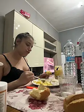 Snapshot of Maialona78 chatting on November 19, 10:59 am Maialona78 online show from November 19, 10:59 am