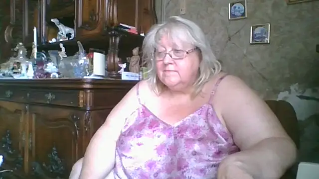 Snapshot of Lala-Love56 chatting on September 11, 7:19 am Lala-Love56 online show from September 11, 7:19 am