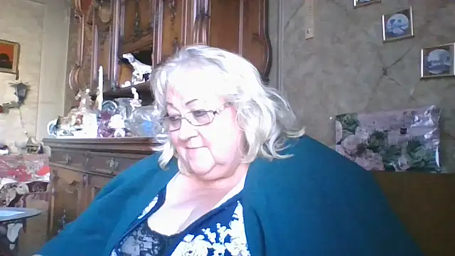 Snapshot of Lala-Love56 chatting on September 26, 2:32 pm Lala-Love56 online show from September 26, 2:32 pm