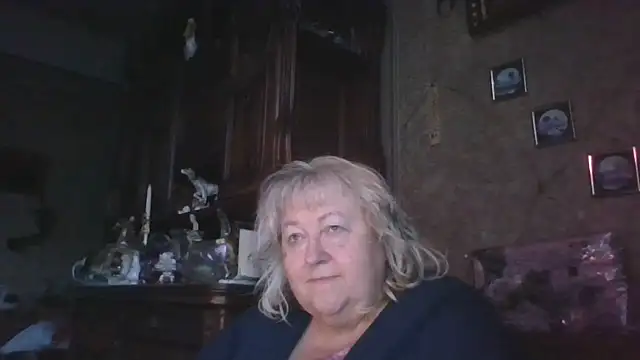 Snapshot of Lala-Love56 chatting on October 6, 5:27 am Lala-Love56 online show from October 6, 5:27 am