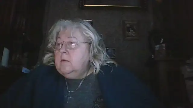 Snapshot of Lala-Love56 chatting on November 18, 6:18 am Lala-Love56 online show from November 18, 6:18 am