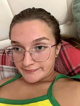 Bellatrisssaa online show from September 18, 8:44 pm