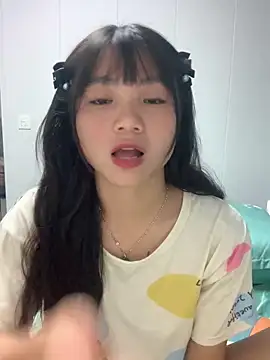 Emlyly-18 online show from October 16, 2:51 pm