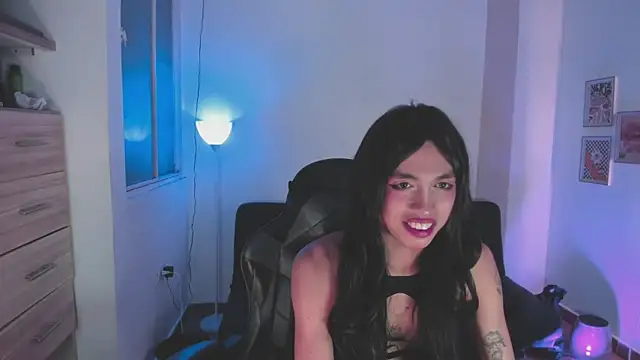 Nikkita Dragon online show from November 22, 2:21 am