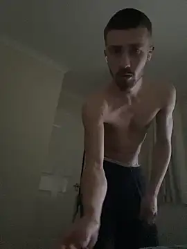 Snapshot of Johnclips2 chatting on December 15, 4:50 am Johnclips2 online show from December 15, 4:50 am