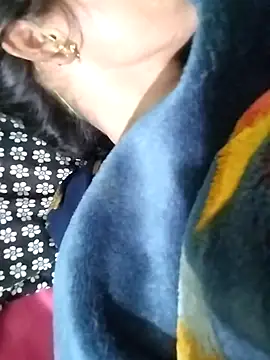 KIRTI12 HOT online show from November 8, 8:18 pm