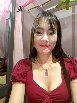 Yumyum kiw online show from November 8, 12:05 pm