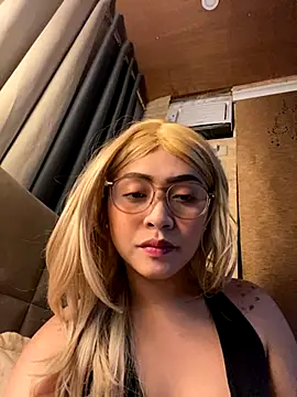 yourdevilsweettsx online show from November 6, 11:55 am