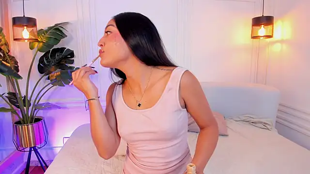 Snapshot of Dafne_Hillss chatting on October 22, 12:27 pm Dafne Hillss online show from October 22, 12:27 pm