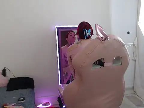 Maddy Vicius19 online show from September 21, 8:21 pm