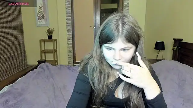 Lilly Jess online show from October 14, 7:14 pm