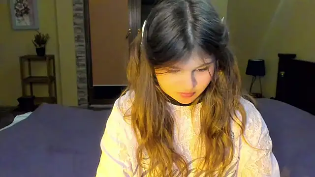 Lilly Jess online show from October 28, 6:32 pm