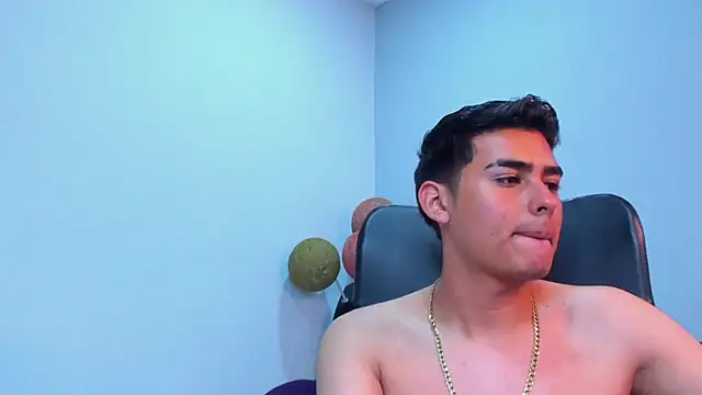 Matthewlodge online show from November 17, 4:24 pm