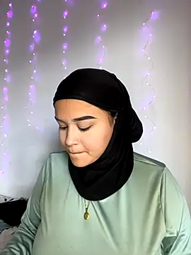 rhizanthella  online show from September 25, 7:28 pm