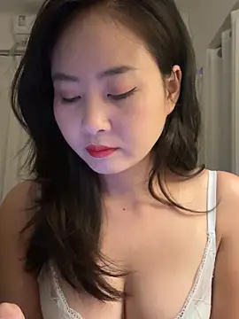 wly2028 online show from October 30, 1:01 pm