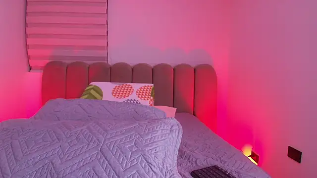 abbyrouss  online show from November 29, 3:09 am