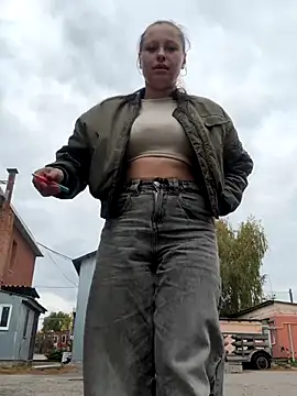 Snapshot of Jessie_Queen_1 chatting on October 6, 11:40 am Jessie Queen 1 online show from October 6, 11:40 am