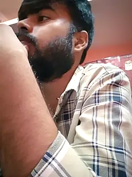 soniriyaa010101 online show from November 3, 8:43 pm