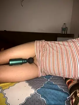 pranjal00000 online show from September 18, 1:35 pm