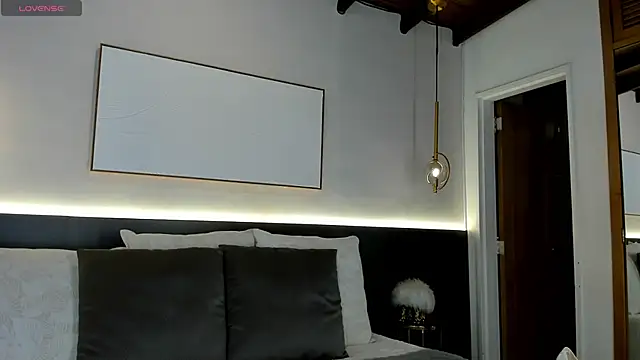 VictoriaShelby online show from September 17, 11:34 am