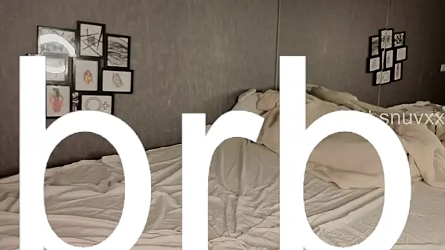 Snapshot of LouieEvans chatting on November 6, 11:26 pm LouieEvans online show from November 6, 11:26 pm