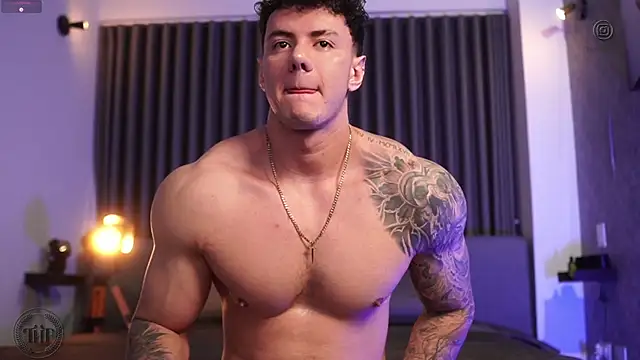 Thomas Falcon online show from October 15, 10:32 pm