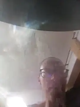 Snapshot of Astrid3 chatting on November 11, 12:43 am Astrid3 online show from November 11, 12:43 am